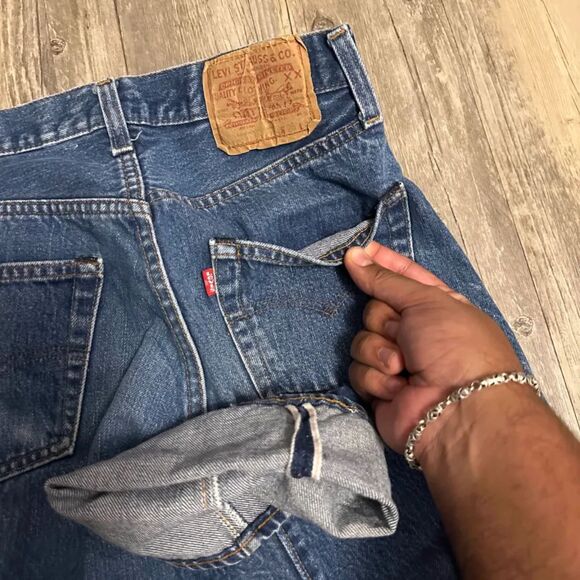 Vintage 80s Levi's Selvedge 501 Redline Red Tab Denim Jeans Size 28x33 - Picture 2 of 8